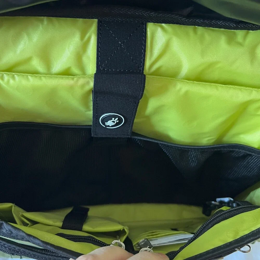 Pacsafe Anti-theft CourierSafe 100 messenger bag in sage green
